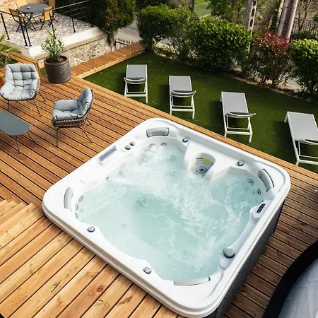 Les Grandes Lauzes B&B